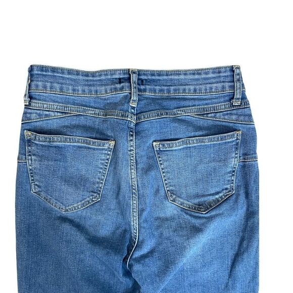 Boohoo High Waist Mom Jeans - Picture 5 of 6